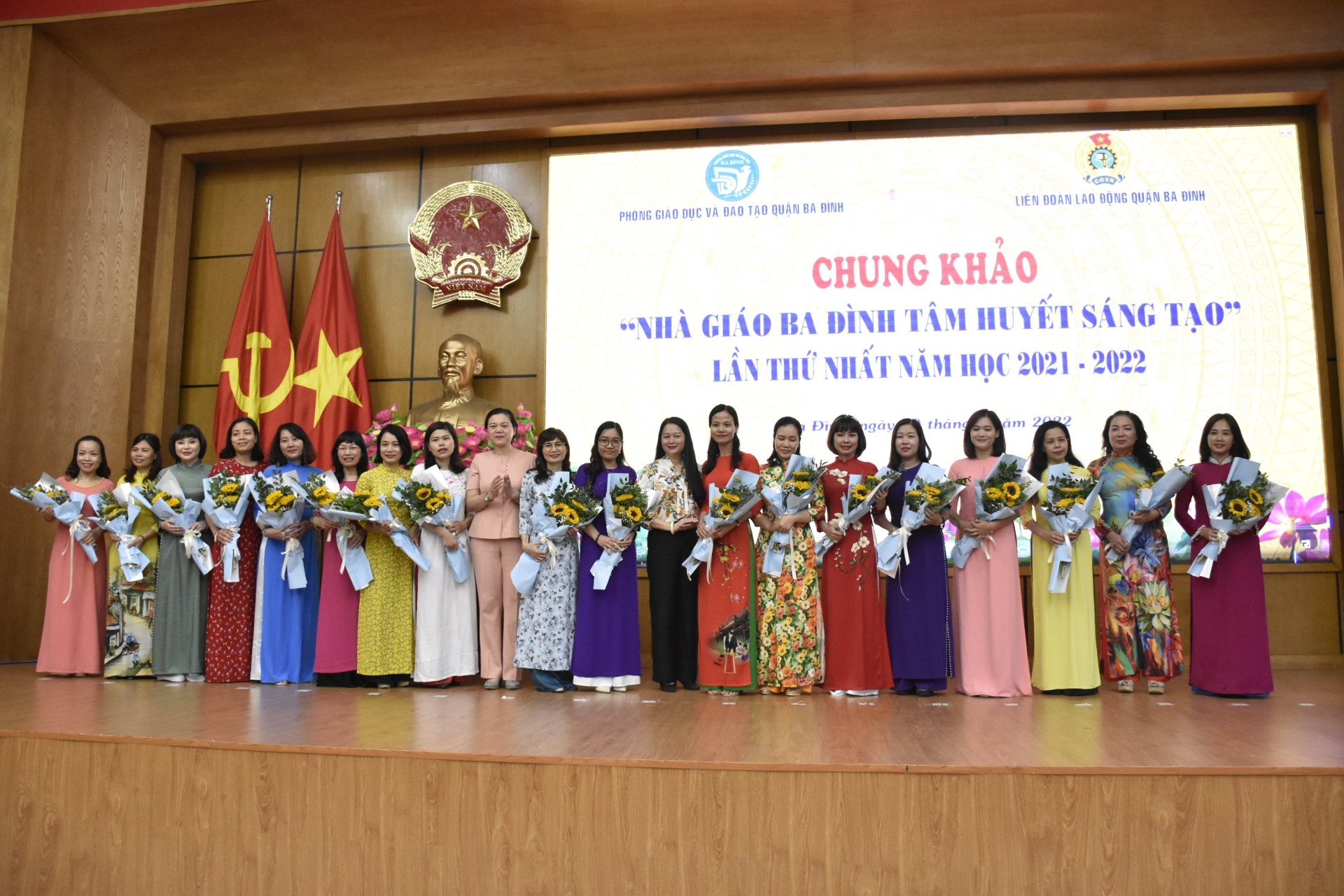 Chung khảo Giải thưởng “Nhà giáo Ba Đình tâm huyết, sáng tạo” năm học 2021-2022