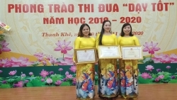 Cô Phó hiệu trưởng trường tôi