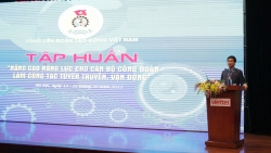 Tập huấn cho cán bộ làm công tác tuyên truyền