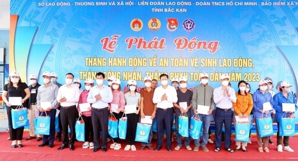 Bắc Kạn: Nhiều hoạt động chăm lo NLĐ được triển khai trong Tháng Công nhân năm 2023