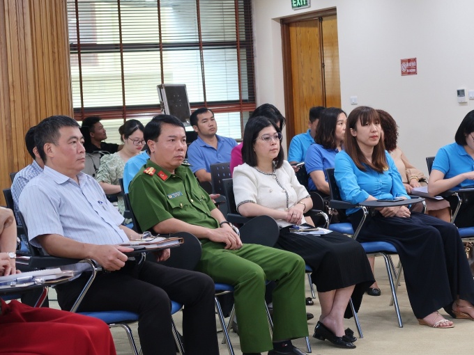 Chung tay bàn giải pháp "Chủ động ngăn chặn ma túy từ sớm, từ xa để bảo vệ CNLĐ"