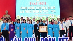 Công đoàn Hậu Giang được trao tặng Huân chương Lao động hạng Nhất