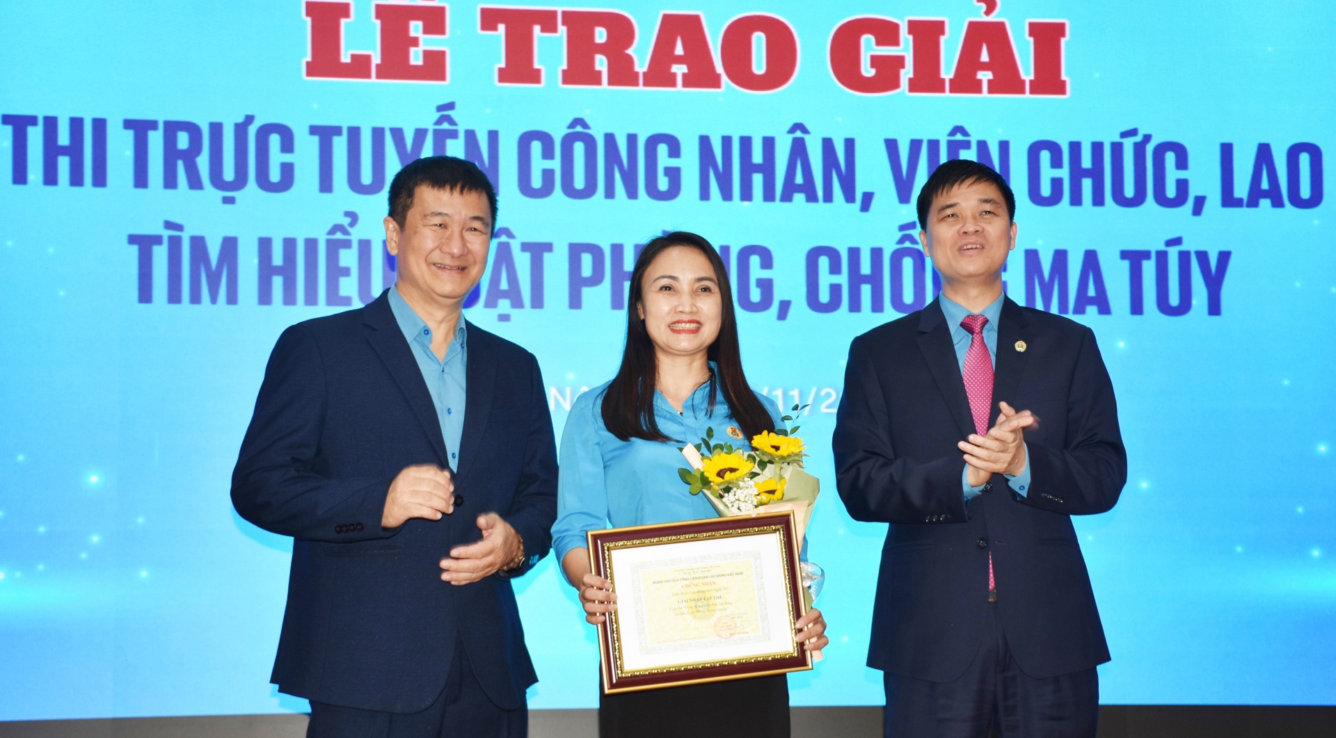 Toàn cảnh lễ kỷ niệm 94 năm Tạp chí Lao động và Công đoàn xuất bản số đầu