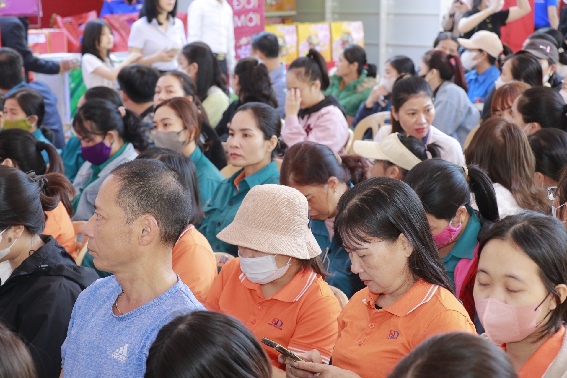 “Tết sum vầy - Xuân chia sẻ” đã đến với đoàn viên, người lao động tại Quảng Bình