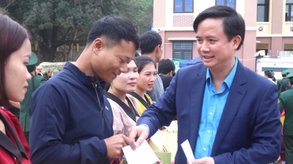 LĐLĐ tỉnh Quảng Bình chi hơn 3 tỷ đồng chăm lo Tết