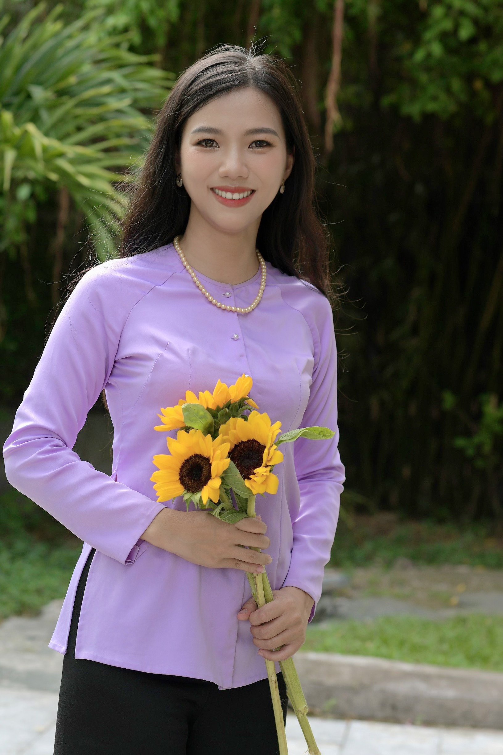 Nỗi niềm “thợ đọc”