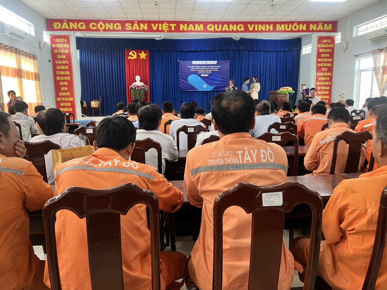 Chăm lo thiết thực đời sống vật chất, tinh thần cho đoàn viên, NLĐ