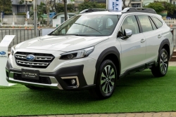 Subaru Outback giảm giá sâu tới 403 triệu đồng, nhưng vẫn kén khách