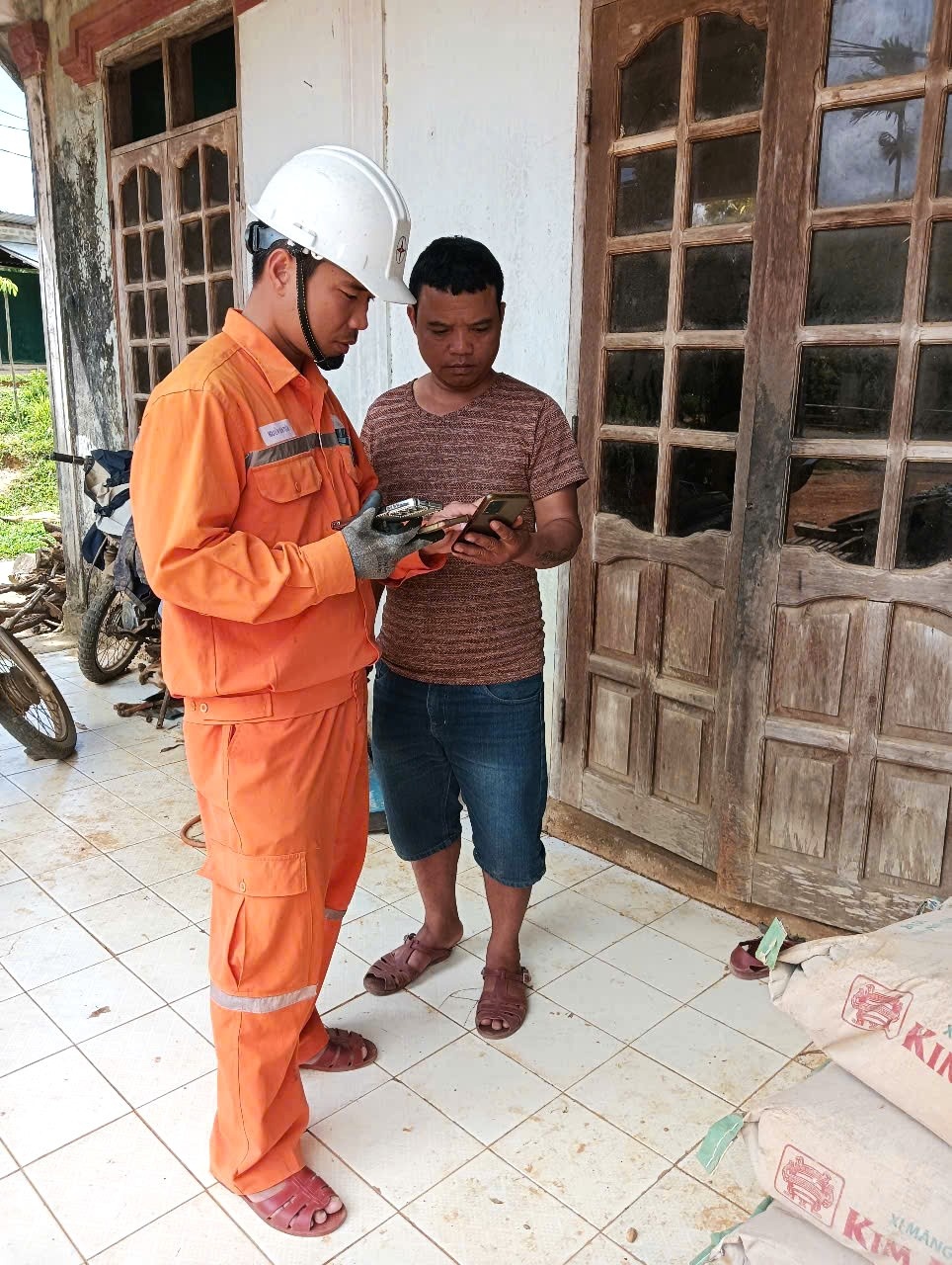 Rộ nạn giả danh nhân viên điện lực lừa đảo ở miền Trung
