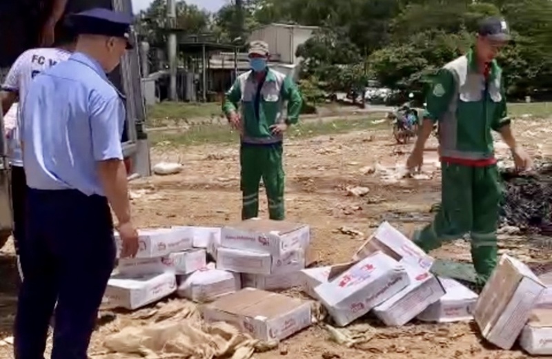 Chân gà không rõ nguồn gốc và những tiềm ẩn nguy hiểm cho sức khỏe