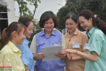 Tràn đầy nhiệt huyết, hy vọng với đồng phục Công ty TNHH Hệ thống dây Sumi - Hanel