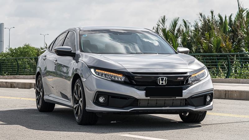 Đại lý tung ưu đãi tới 80 triệu đồng cho Honda Civic