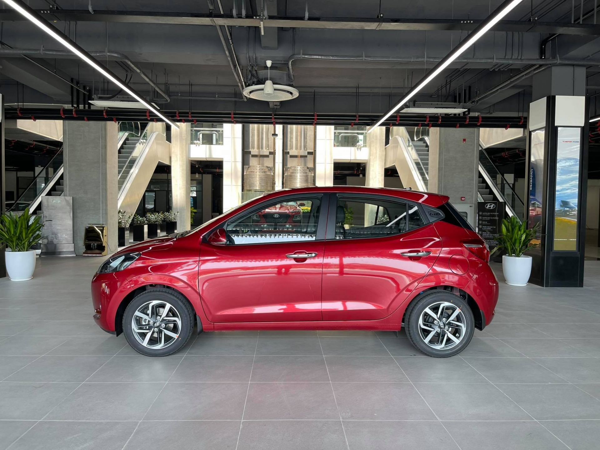 Hình thực tế Hyundai Grand i10 phiên bản 1.2AT giá 435 triệu đồng