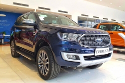 Ford Everest mới chạy gần 300 km bán lỗ 300 triệu đồng