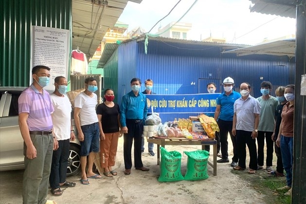 "Vẫn còn hàng chục nghìn công nhân cần chúng tôi giúp đỡ"