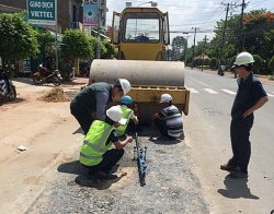 Đau lòng cảnh “một mẹ, một con” của nam công nhân tử vong khi đi xây dựng