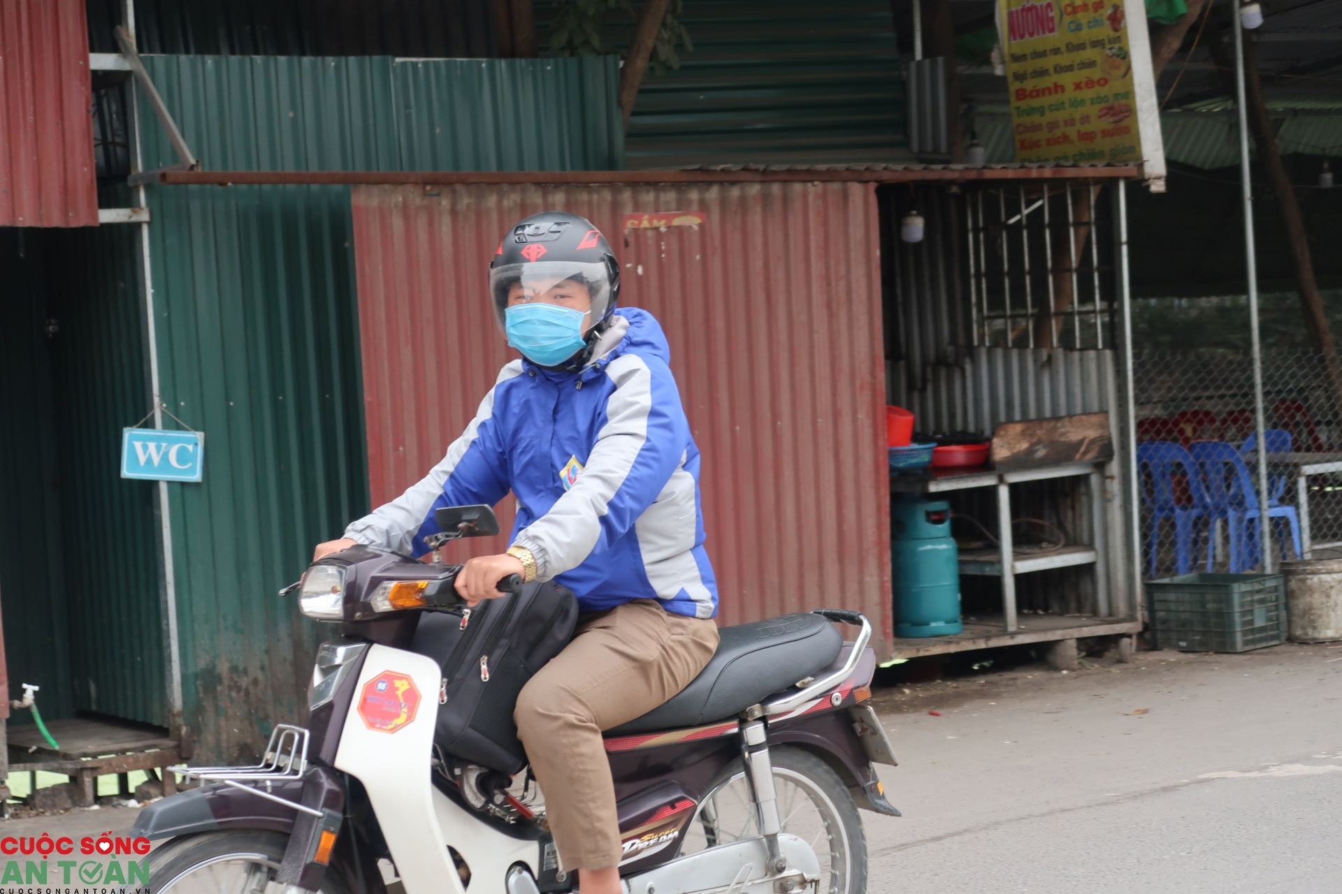 Tết Nguyên đán 2021: “Lương không tăng nhưng được thưởng Tết là mừng”