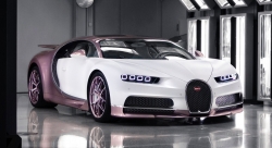 Chi hơn 3,5 triệu đô mua Bugatti Chiron Sport hồng độc nhất vô nhị nhân ngày Valentine