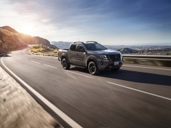 Nissan Việt Nam ra mắt Navara 2021, 4 phiên bản, giá bán 748 - 945 triệu đồng