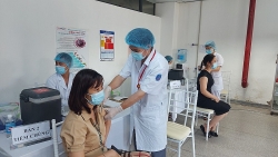 Ưu tiên tiêm vắc xin cho người dân ở Bắc Ninh, Bắc Giang nhanh nhất có thể