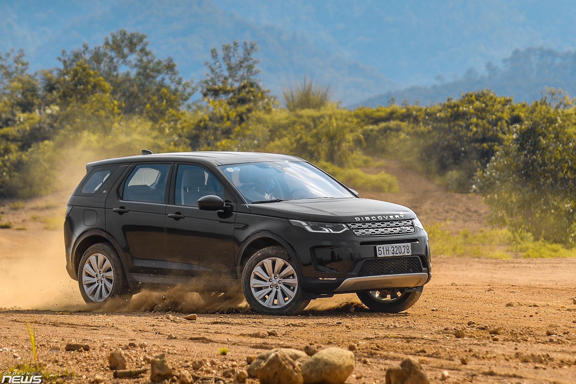 land rover discovery sport 52 cho ngoi va hon the nua