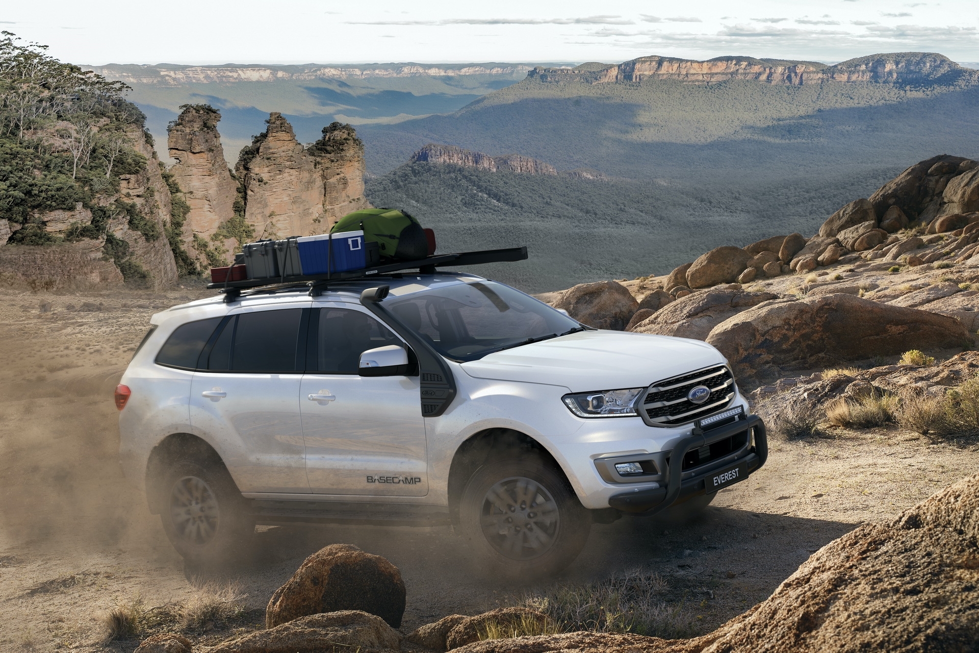 Ford Everest có thêm phiên bản cho người thích khám phá