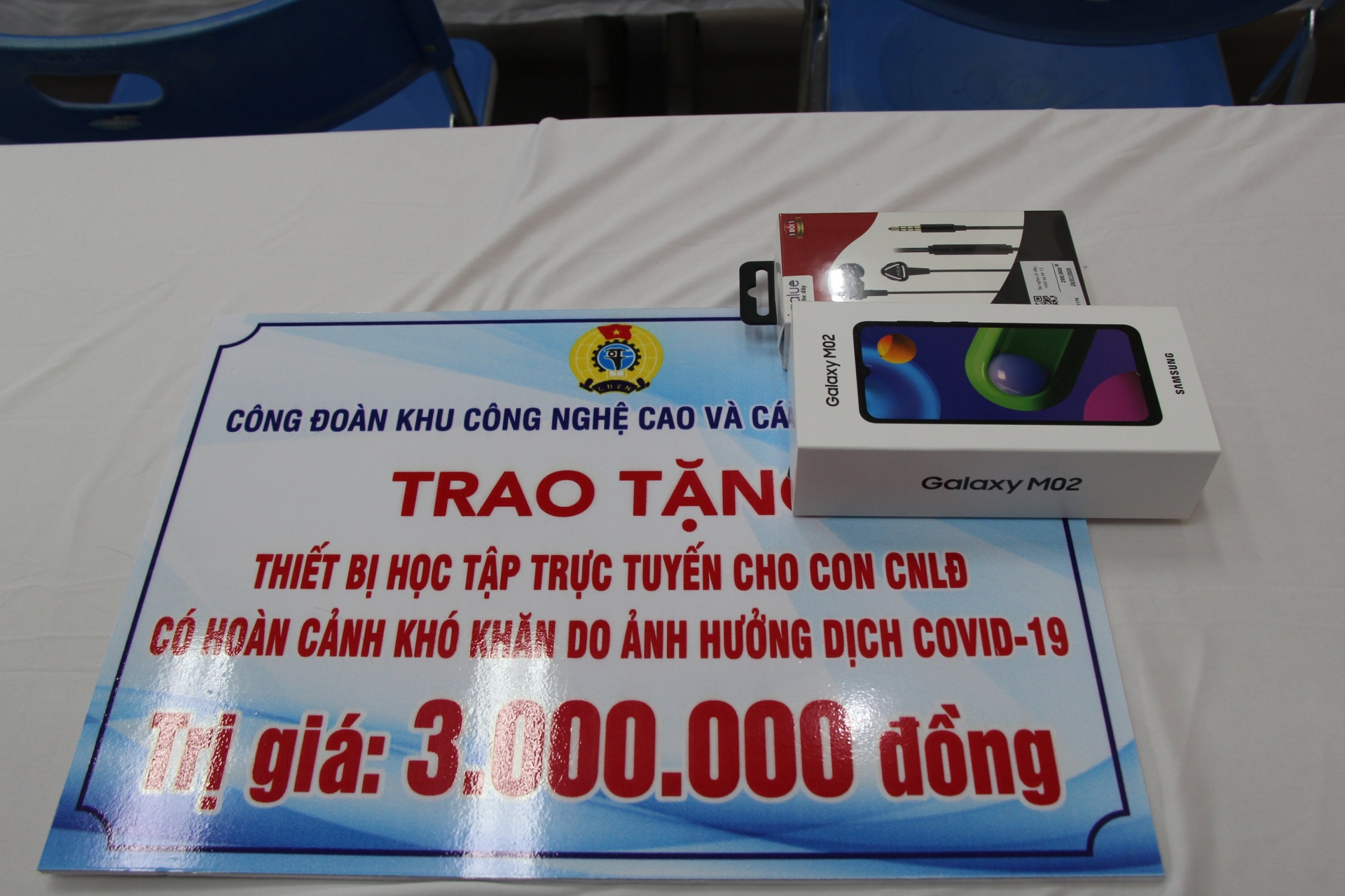 Sóng và máy tính cho em: Những tiết học trọn vẹn đã không còn là giấc mơ