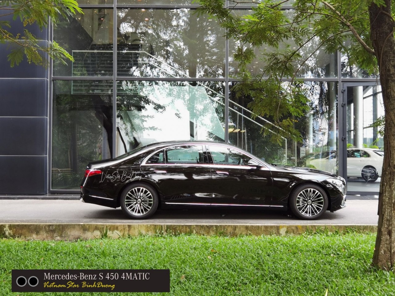 Mercedes Benz đưa S-Class 2022 nhập Thái Lan về Việt Nam