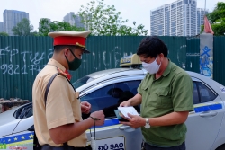 "Chuẩn bị giấy tờ đầy đủ, chấp hành nghiêm túc sẽ không có gì phiền phức"