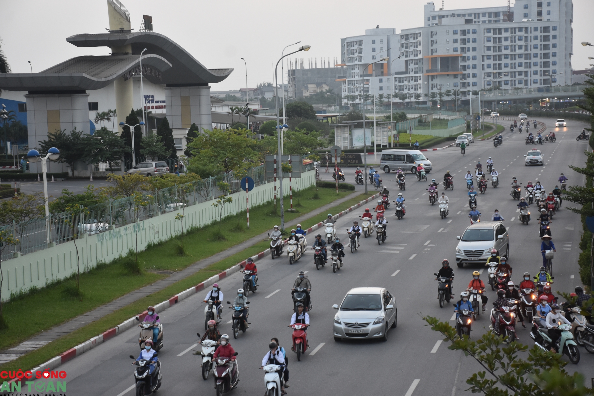 Công nhân KCN Bắc Thăng Long lạc quan trước dịch Covid-19