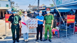 “Mang lại niềm vui, sự ấm áp cho người lao động trong dịp Tết”