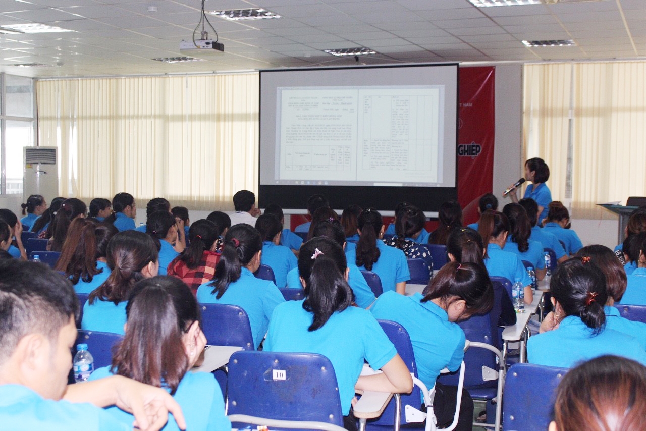 "Chúng tôi tự hào khi có những cán bộ công đoàn chuyên trách trưởng thành từ cơ sở như chị An"