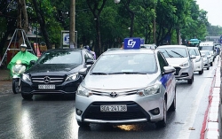 Đề xuất hộ kinh doanh cá thể được tham gia thị trường taxi