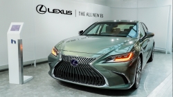 Lexus Việt Nam giới thiệu ES và LS phiên bản mới