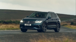 Volkswagen Tiguan 2022 có thêm 2 trang bị động cơ mới