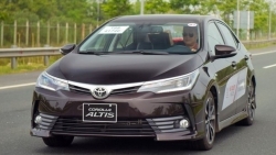 Toyota Việt Nam lại triệu hồi Corolla Altis