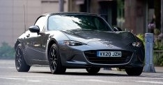 Mazda MX-5 phiên bản đặc biệt R-Sport giới hạn chỉ 150 chiếc