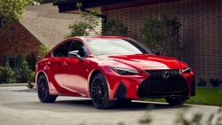 Lexus IS 2021 sắp về Việt Nam