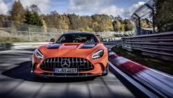 Mercedes-AMG lập 2 kỷ lục tốc độ tại đường đua Nurburgring