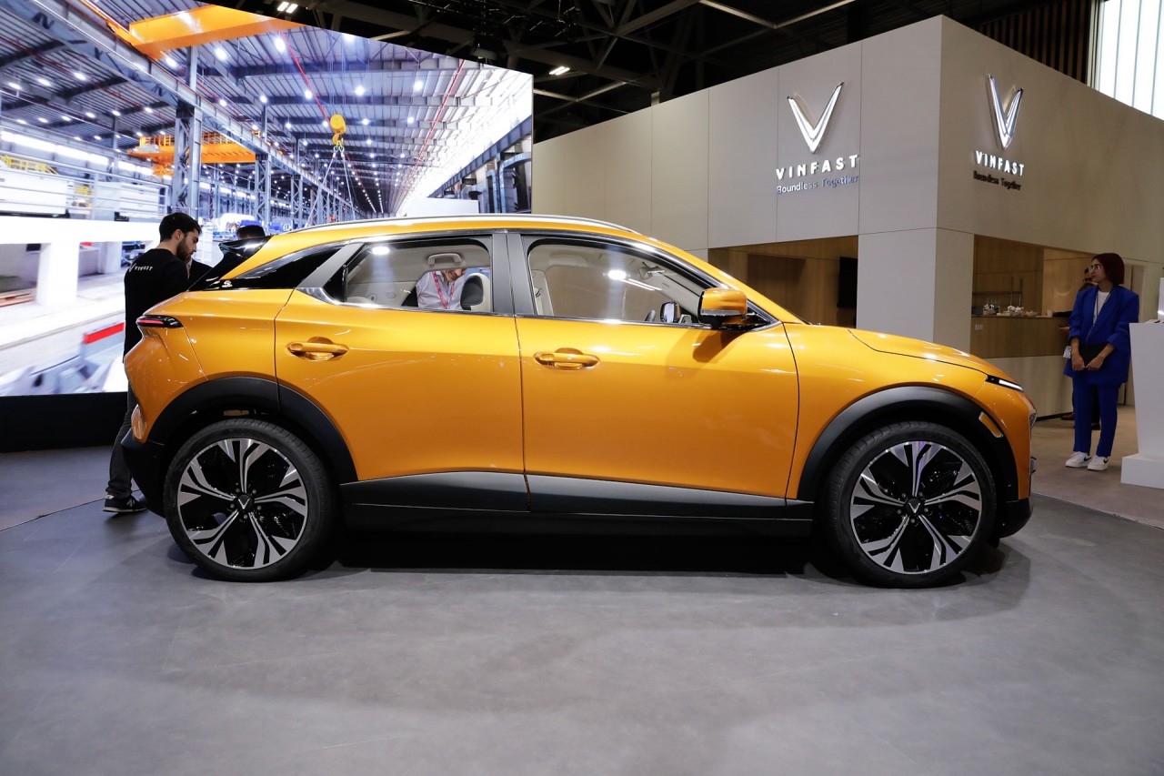 Cận cảnh nội thất VinFast VF6 tại Paris Motor Show