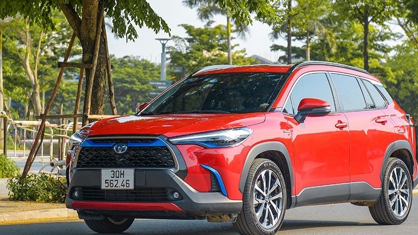 Toyota Corolla Cross thêm trang bị, tăng giá nhẹ