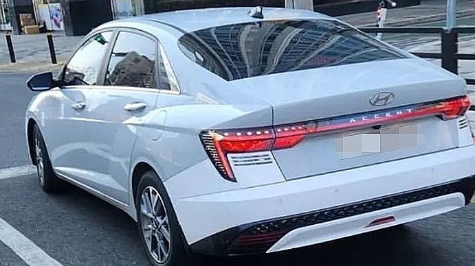 Hyundai Accent 2023 lộ diện trên đường phố, diện mạo như xe hạng C
