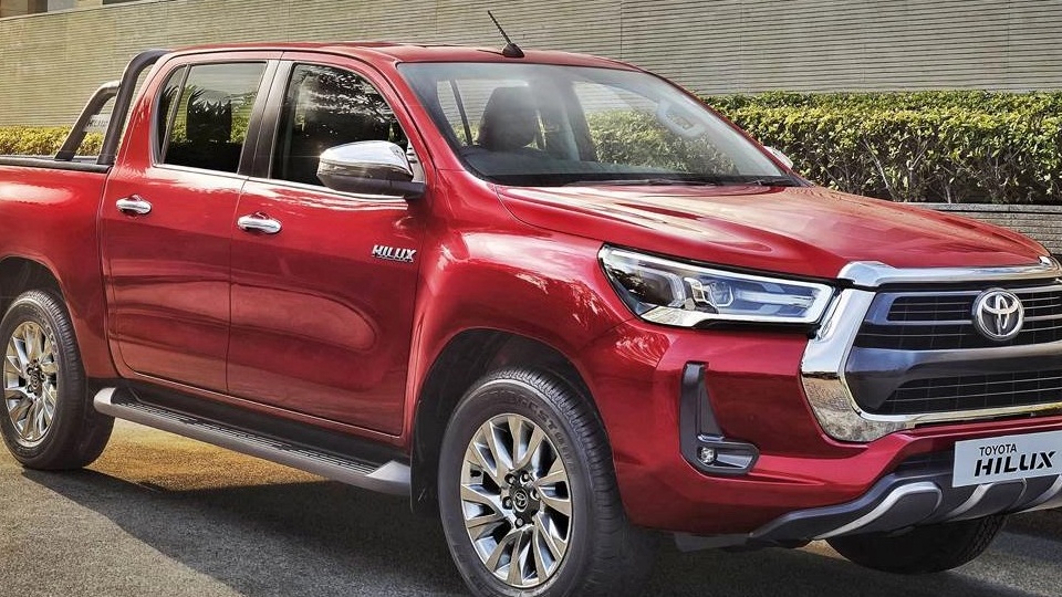 Toyota Hilux được cho sắp về đại lý