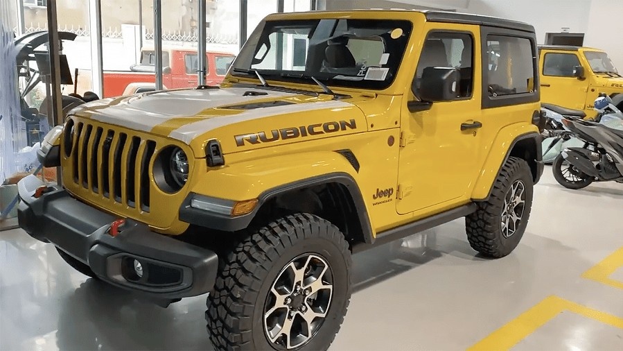 Triệu hồi 19 xe Jeep Wrangler 2 door do dư chốt cửa