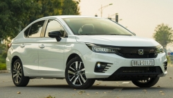 Honda City tháng trước lên đỉnh, tháng sau suýt "bay" khỏi top xe bán chạy