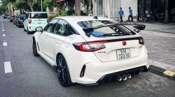 Honda Civic Type R 2023 đầu tiên ra biển số tại Việt Nam