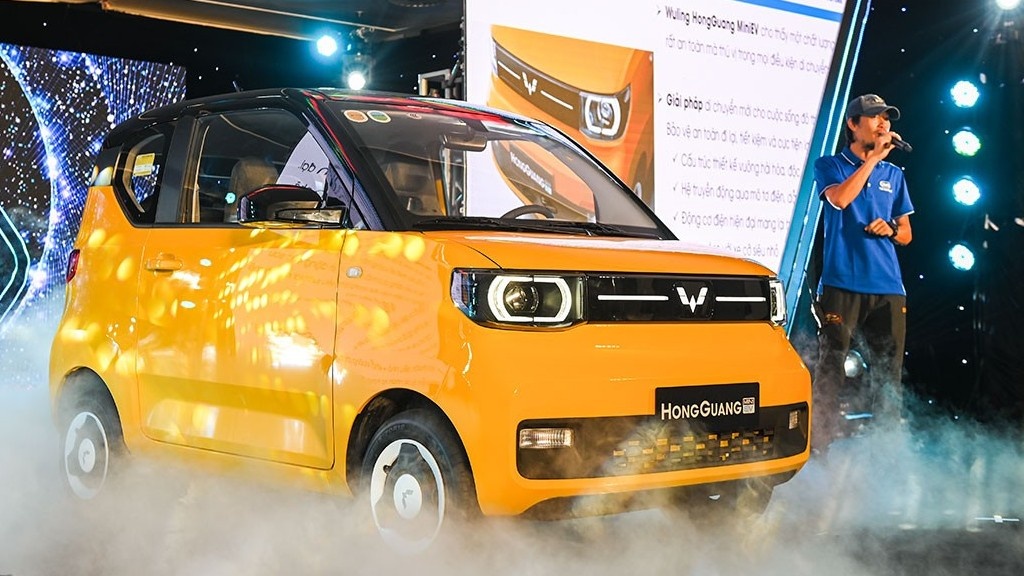 Wuling HongGuang Mini EV: Giá lăn bánh dao động từ 261-304 triệu đồng