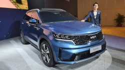 Cận cảnh Kia Sorento Plug-in Hybrid 2022 tại Việt Nam