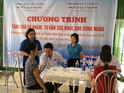 Chăm lo sức khỏe cho công nhân "hạt nhân" để nâng cao năng suất lao động