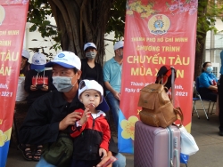 Những chuyến tàu mùa xuân